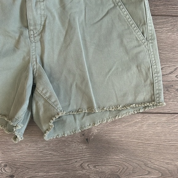Prana Green Jean Shorts with Distressed Hem Size 6 - Picture 6 of 9